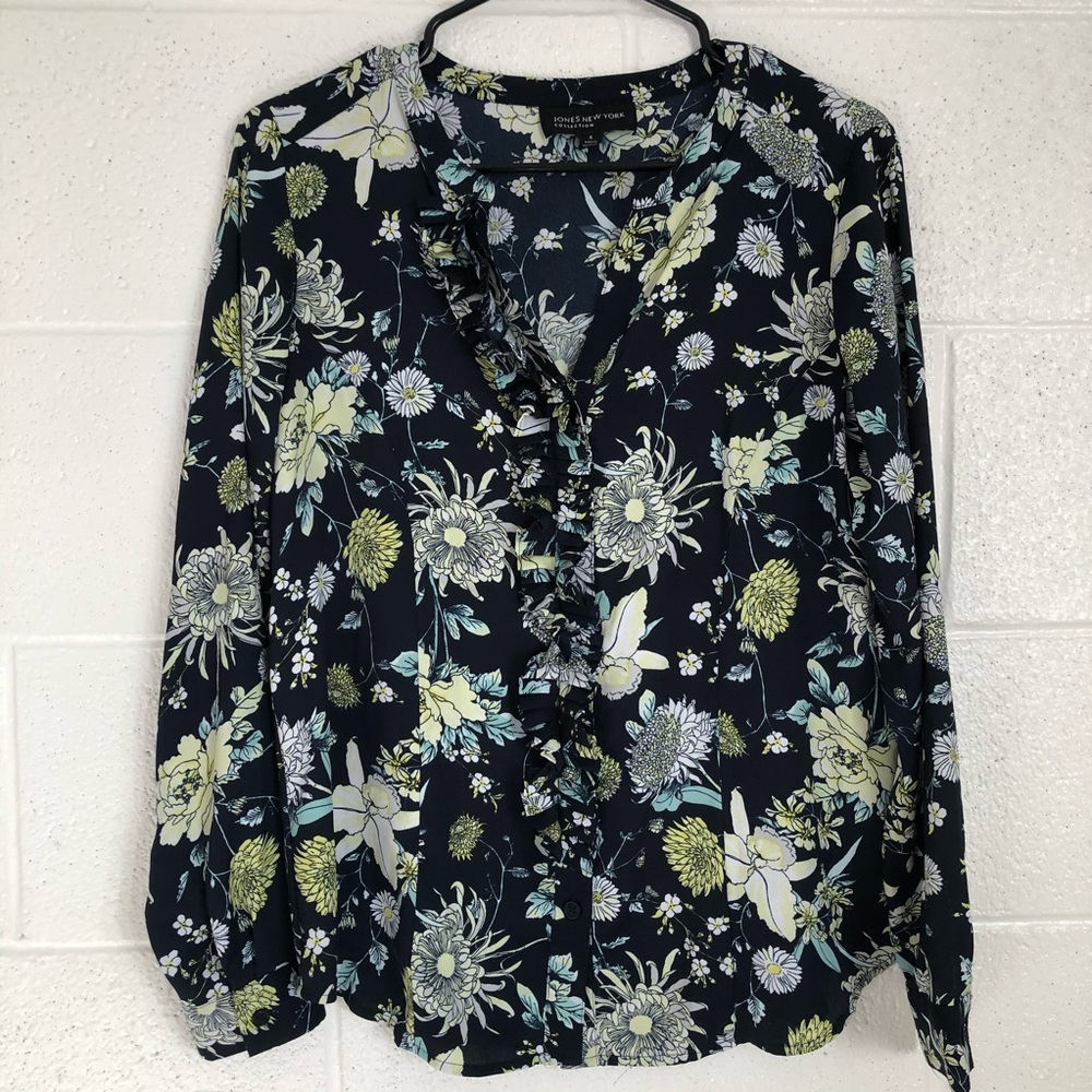 🎄Jones New York Navy Floral Western Shirt size 4